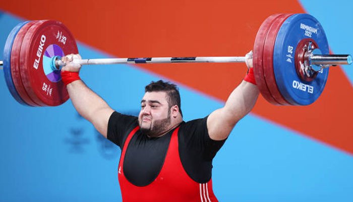 Weightlifter Nooh Dastagir Butt wins gold medal in CWG 2022