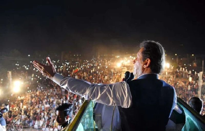 PEMRA order banning Imran Khan’s live speeches suspended