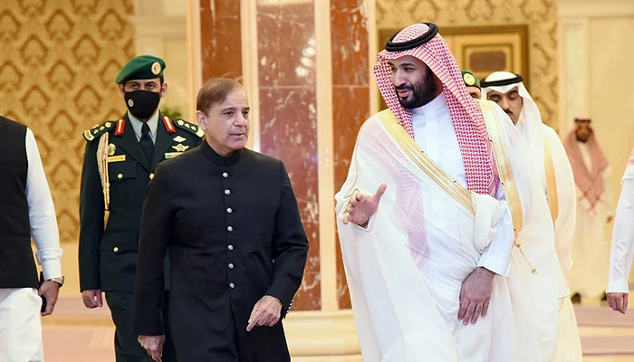 PM Expresses Gratitude to Crown Prince Salman for Saudi Economic Support