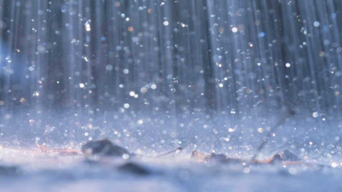 Drizzle In Karachi Amid Forecast Winter Rain In Sindh