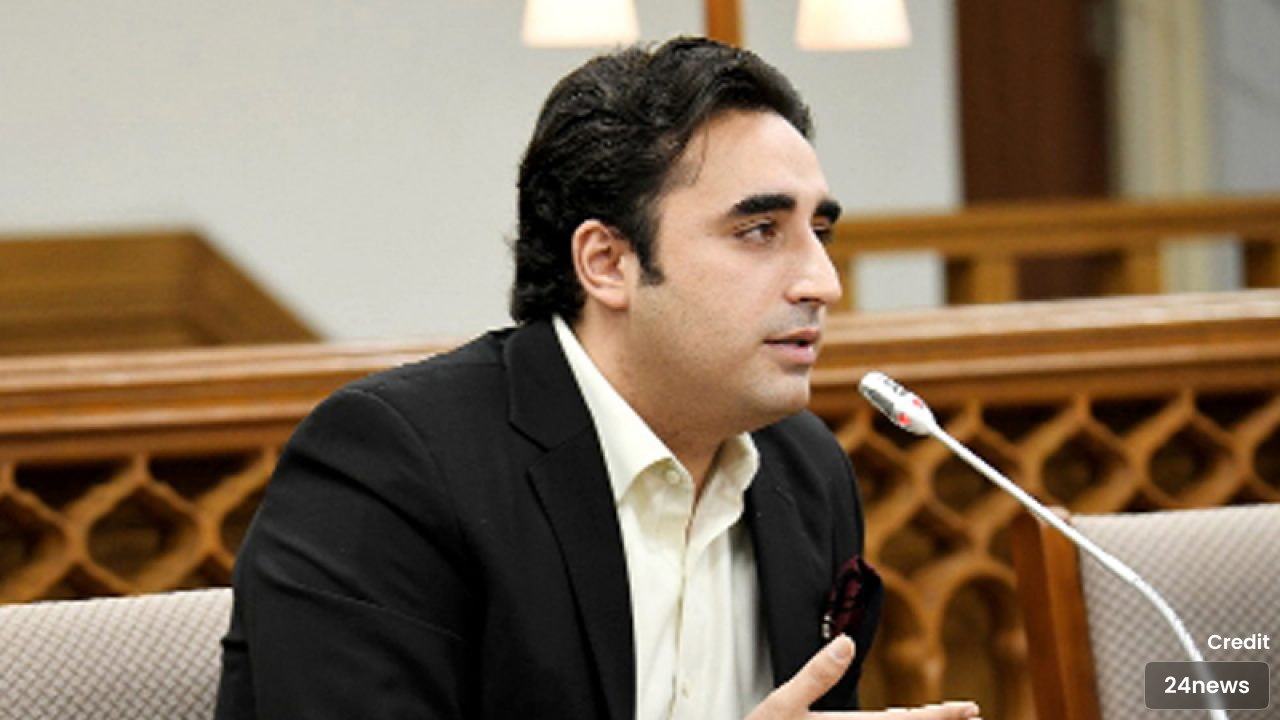 FM Bilawal Rules Out Early Elections on Imran Khan's Demand