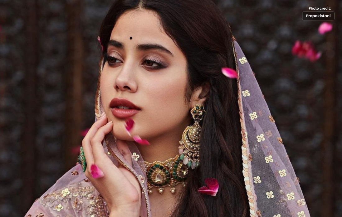 Janvhi Kapoor Stuns On Design of Pakistani Designer