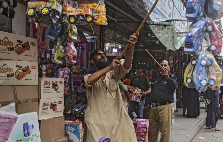 Govt Set Timings for the Closure of Markets, Cafes, and Wedding Halls