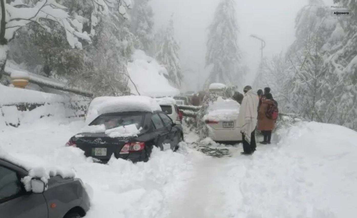 Snow-Trapped Tourists Rescued in Neelum Valley