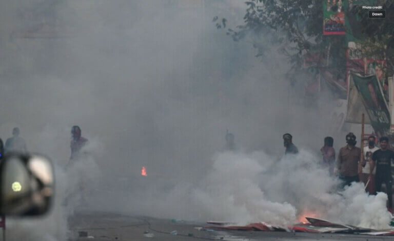 Imran Khan Arrest, Police Fired Tear Gas at Opponents