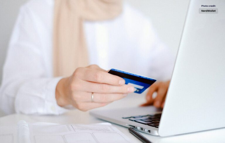 How does Money Claim Online Work?