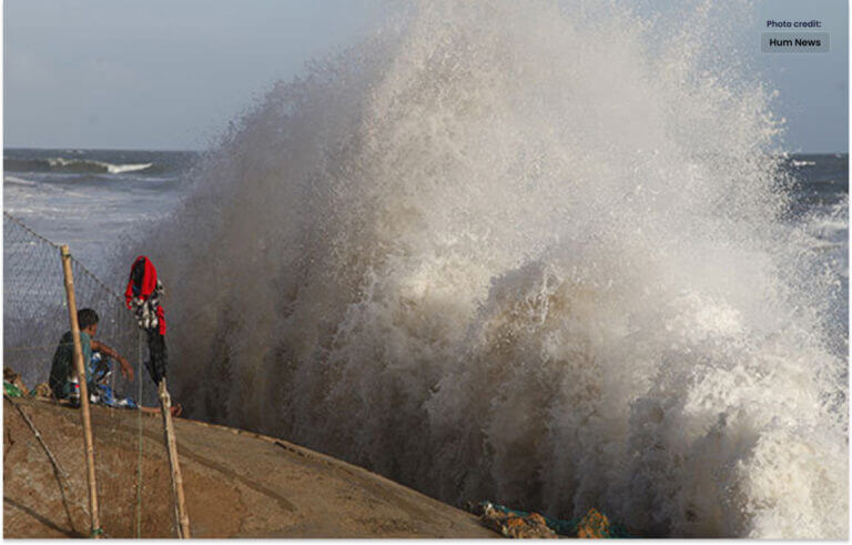 Cyclone Biparjoy to Hit Kati Bandar at 11. am Today