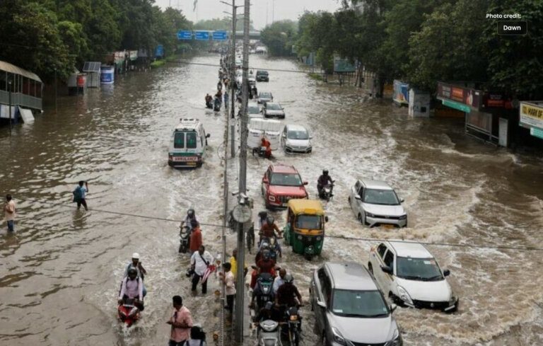Due to Flooding, New Delhi Must Close Schools and Offices