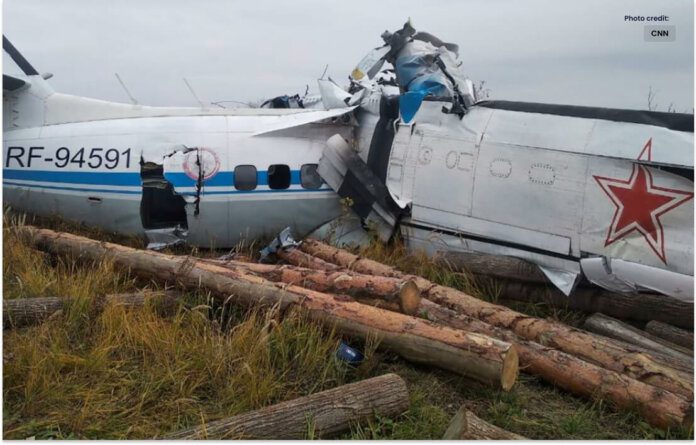 10 people, including Prigozhin, died in a plane crash in Russia