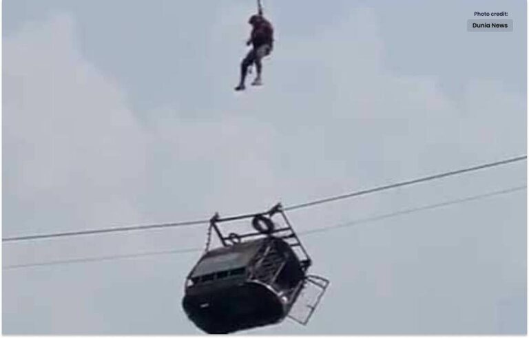 Pakistan Army rescued 3 children trapped in Battagram chairlift
