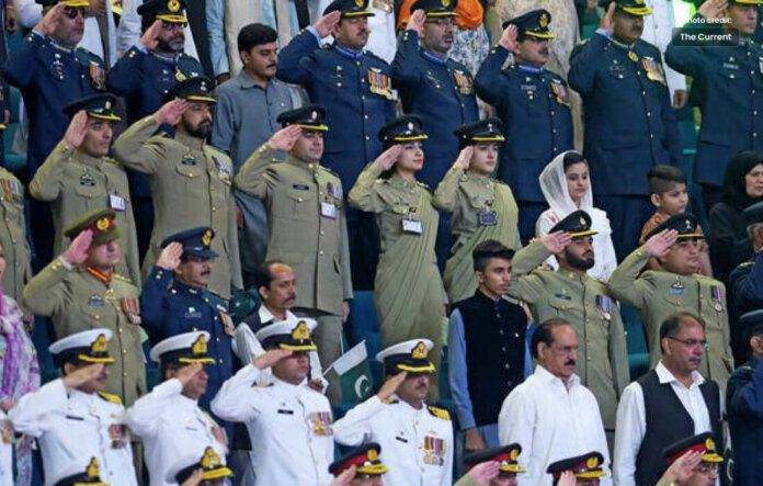 Armed Forces Pay Tribute on 58th Defence Day