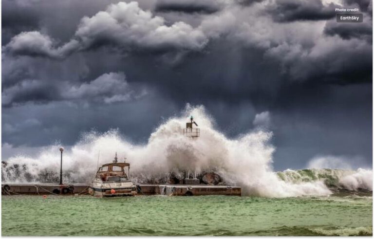 Storm Lee, has taken a dangerous form in America Storm Lee, has taken a dangerous form in America