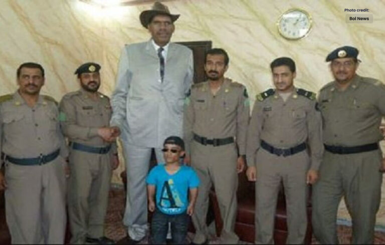 Pakistan’s Tallest Man, Passes Away in Saudi Arabia