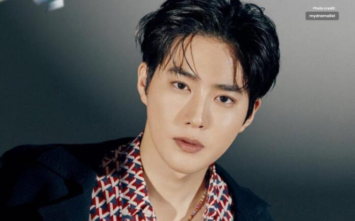 Suho of EXO takes Royal in _Missing Crown Prince_