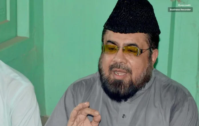 Mufti Qavi seen Partying in Night Club, Video goes Viral