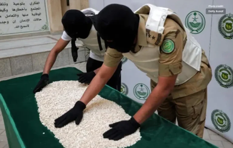 Two Pakistani Arrested for Selling Drugs in Madinah