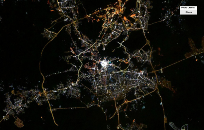 Photo of Glowing Khana Kaaba Goes Viral